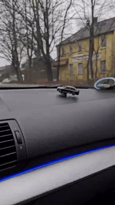 https://makerworld.bblmw.com/makerworld/model/USf869edfcbd2f3a/design/2025-11-02_a7658415117798.gif