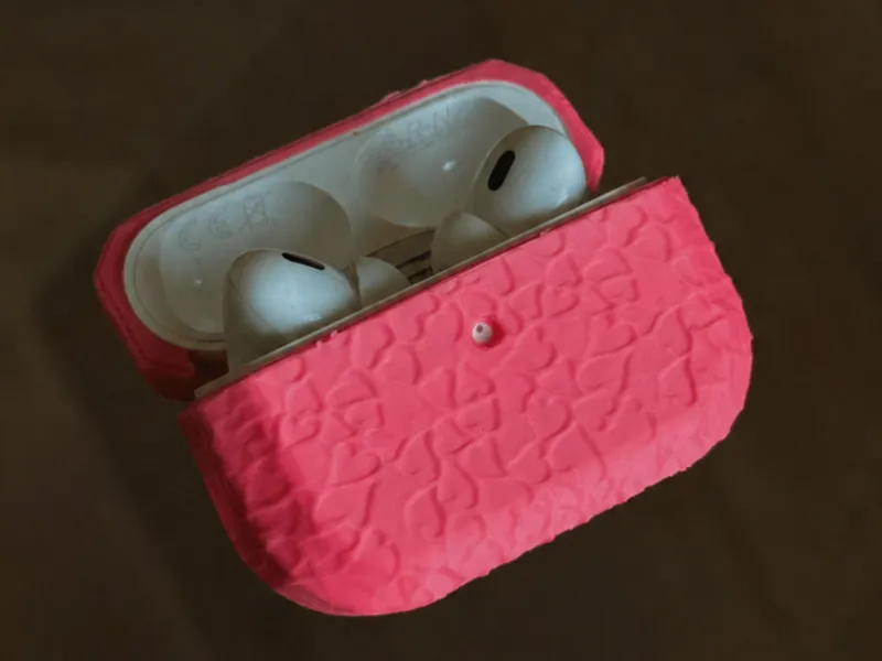 AirPods Pro 2 Case - Heart Pattern
