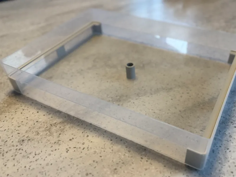 Chocolate bonbon shelf riser brackets