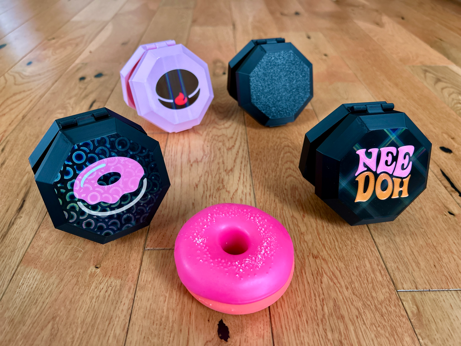NeeDoh Dohnut & Jelly Dohnut Case