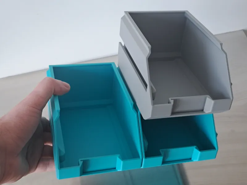 Interlocking stackable bin