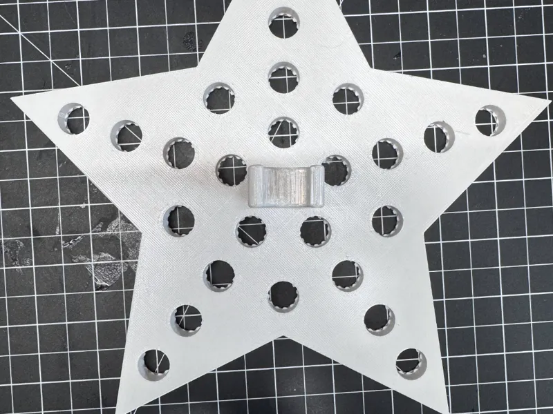 Gilbert Engineering USA Spiral Tree Star Topper 