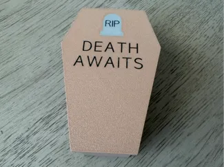 Magic The Gathering Coffin Shaped Card Holder
