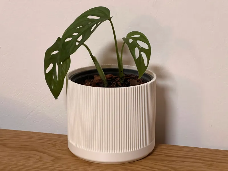 Blumentopf mit Rillen Japandi