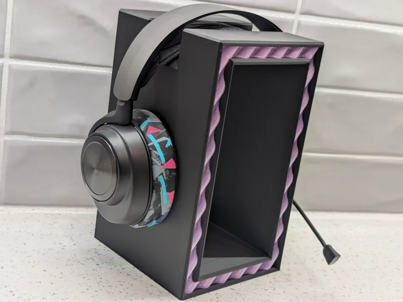 Gaming headset stand - gamer gear