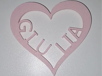 Giulia heart magnet