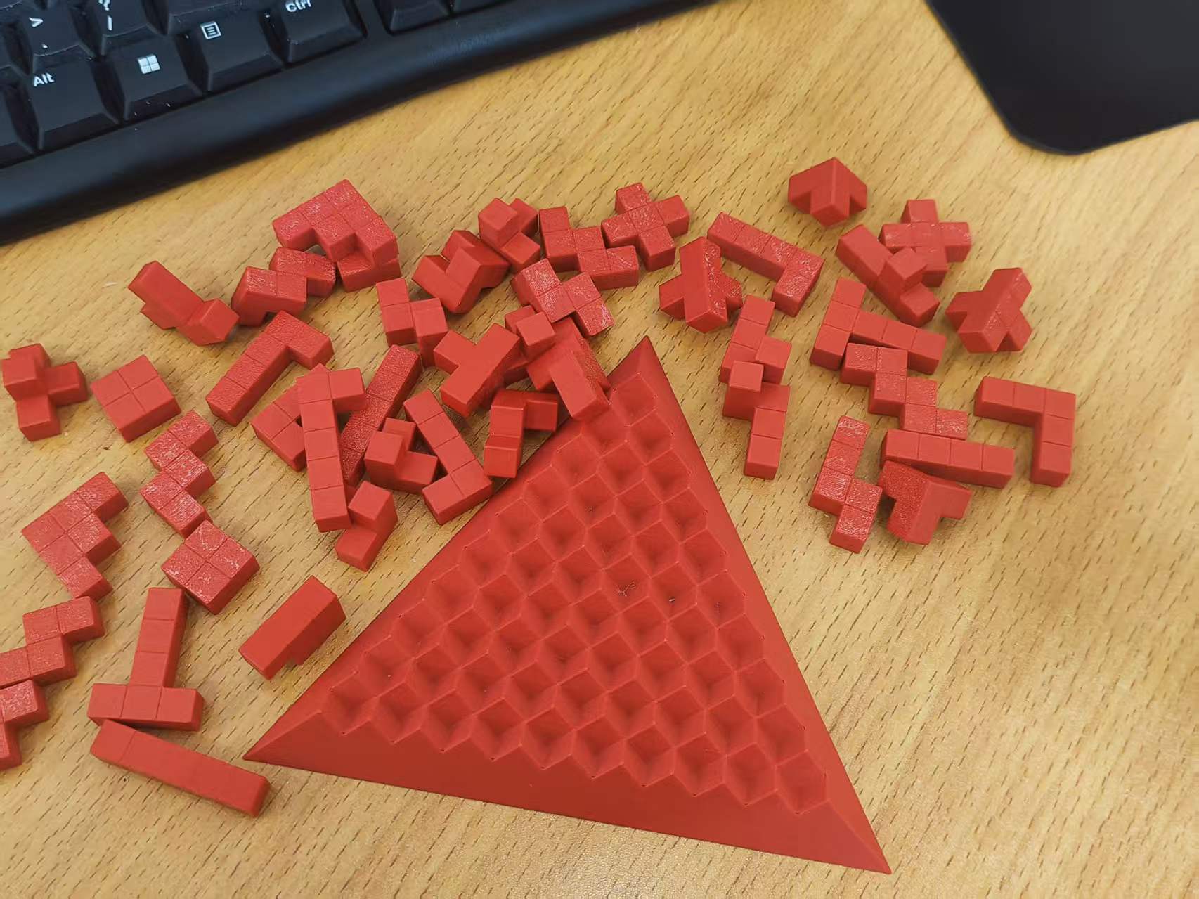 Miniatura 2 do modelo 3D 金字塔（最强大脑）