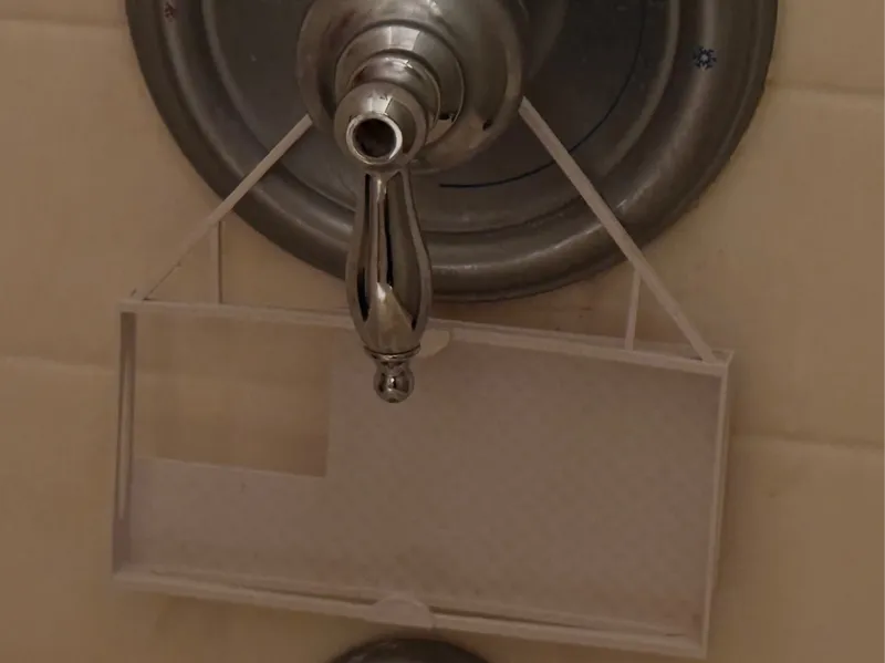 Pro Max iphone - Tub / Shower holder.
