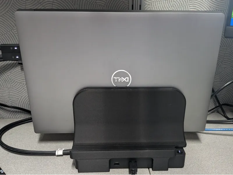 Laptop Stand w/ Dell Performance Dock