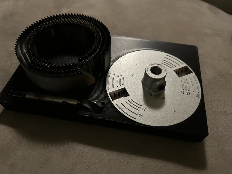 Gridfinity Big Hole Saw Holder