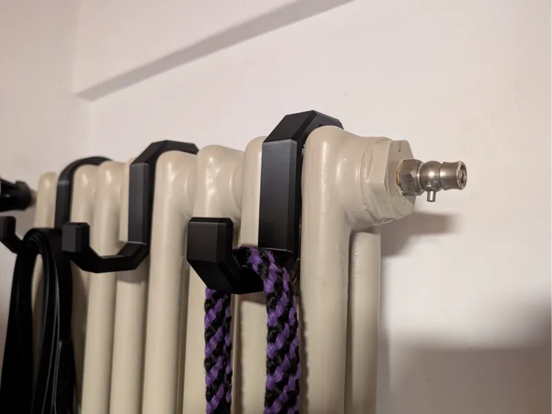 Radiator hook / Heizkörper Hacken