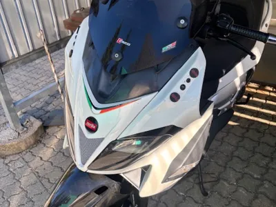 Aprilia SR Max Spoiler Covers