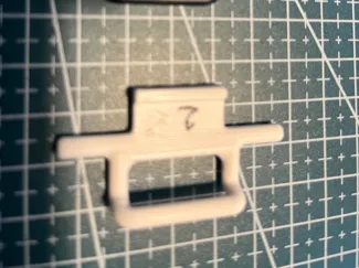 clip pare soleil C4 picasso