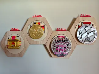 Etichette per porta medaglie maratona
