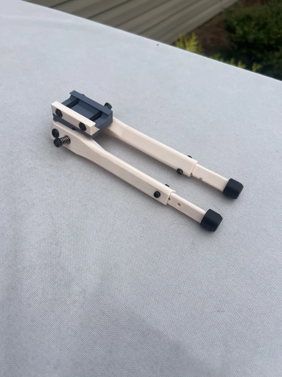 Adjustable Picatinny Bipod 1.0 view 4