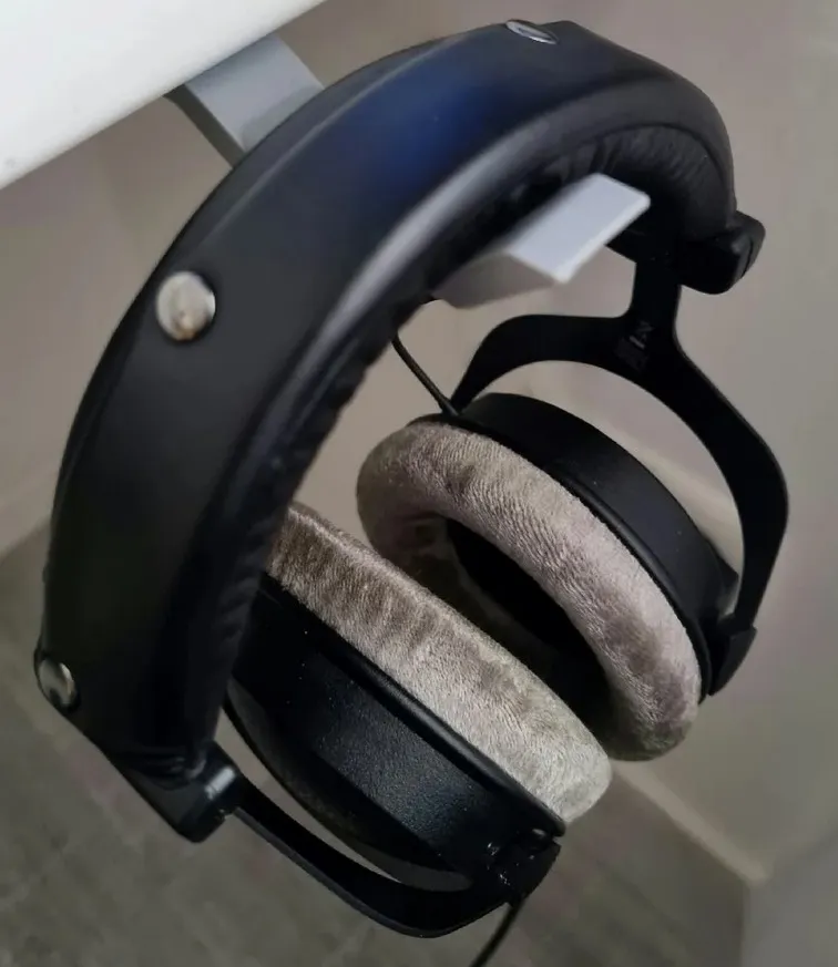 Headset Holder