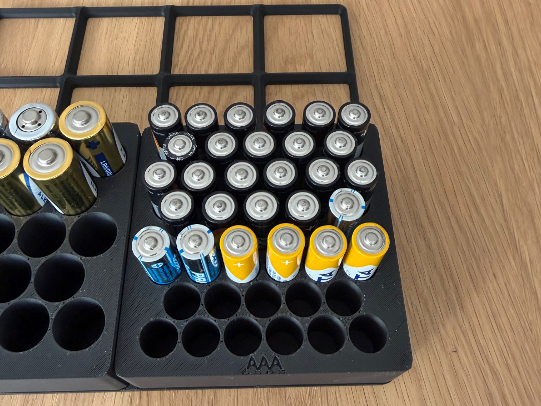 Gridfinity Battery Organizer AA & AAA ( Engraved)