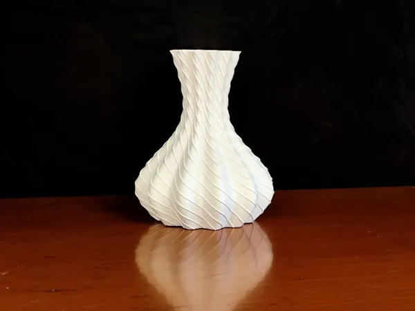 Vase moderne épuré