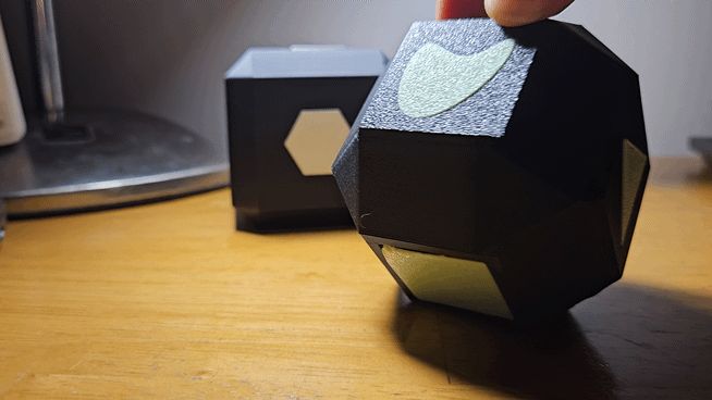 Geometric cube