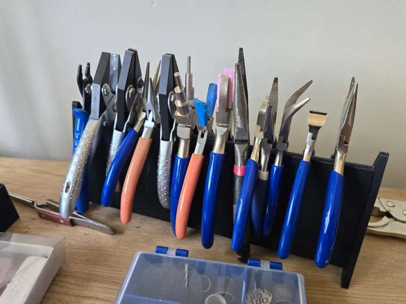 Pliers Stand