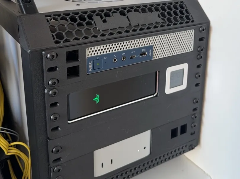[For 10-inch Rack] KVM + Xiaomi Temperature and Humidity Sensor ...
