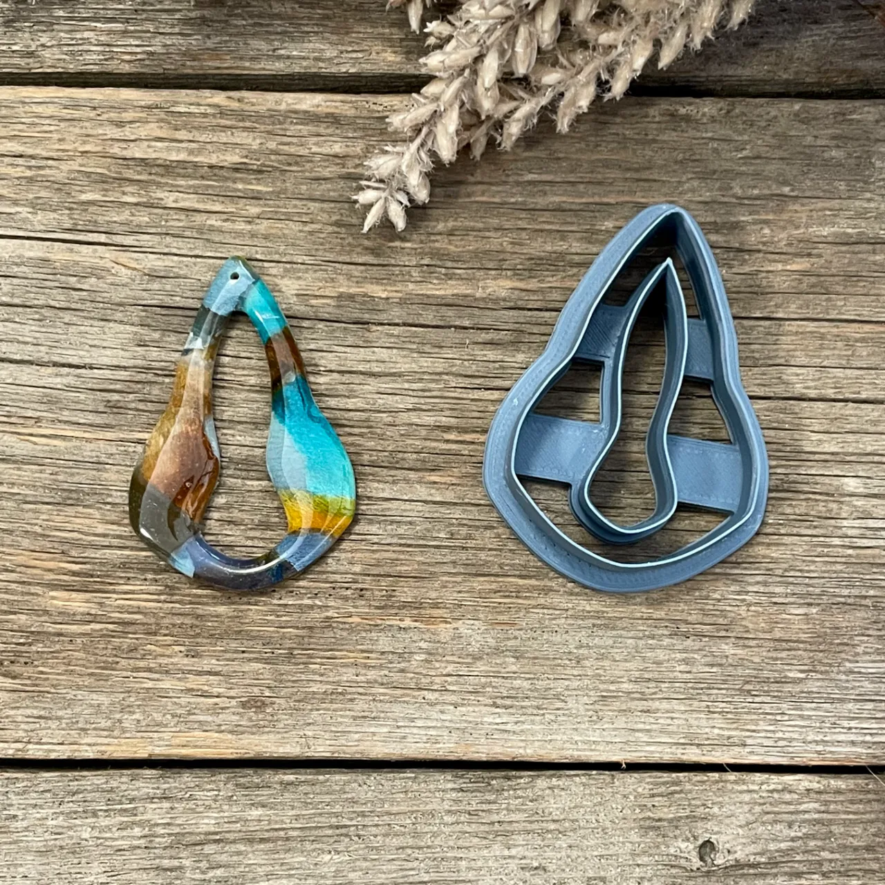 Abstract Earring Cutters view 2
