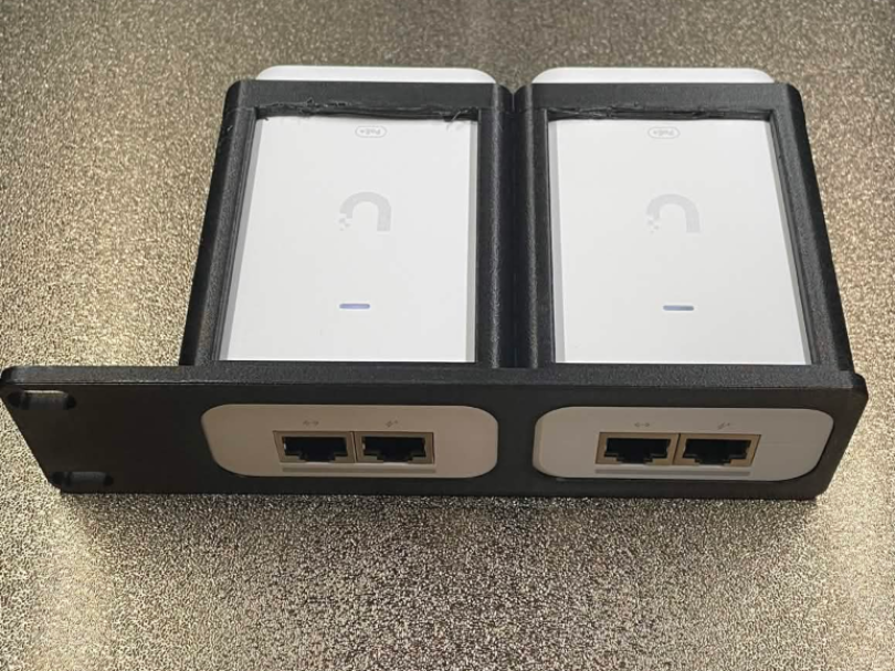Unifi POE+ injektor Rack Mount