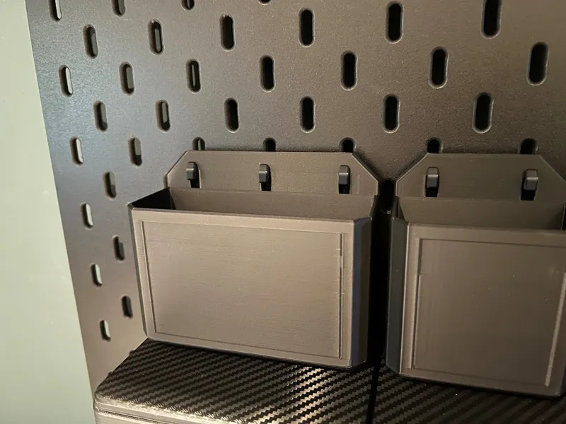 Skids wide container