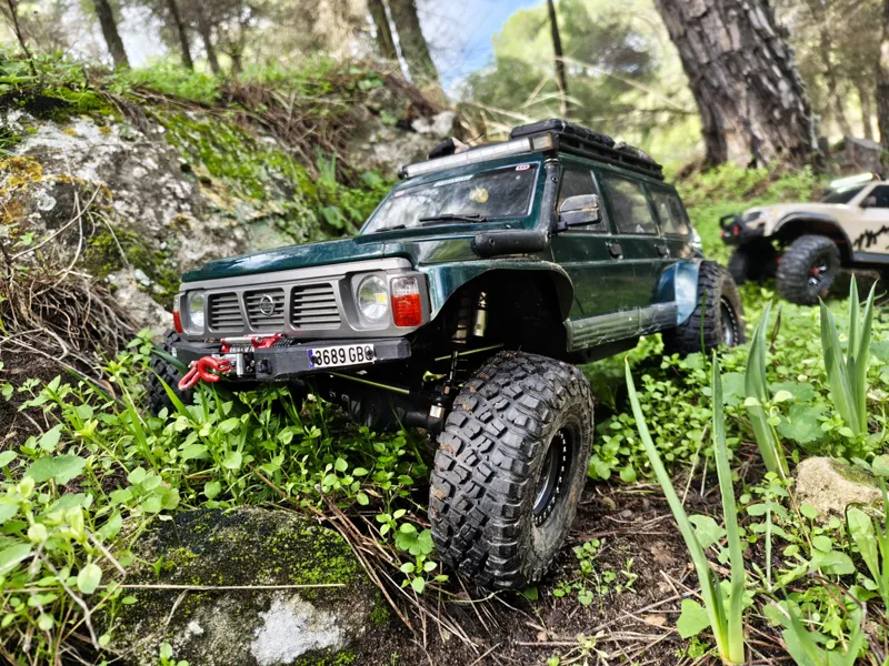 Paragolpes 1/10 con hueco integrado para winch