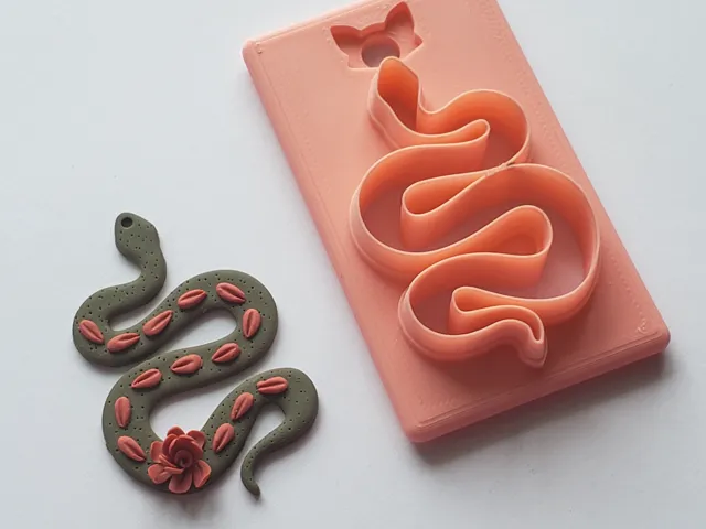 Simple Snake Polymer Clay Earring Cutter