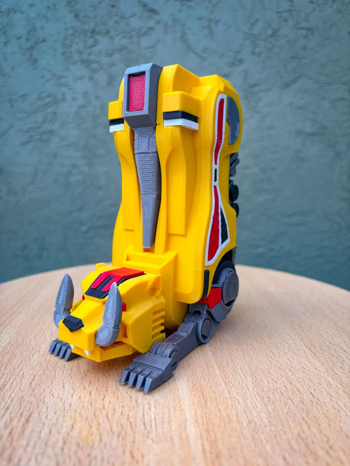 Sabertooth Tiger Dinozord V.2 view 3