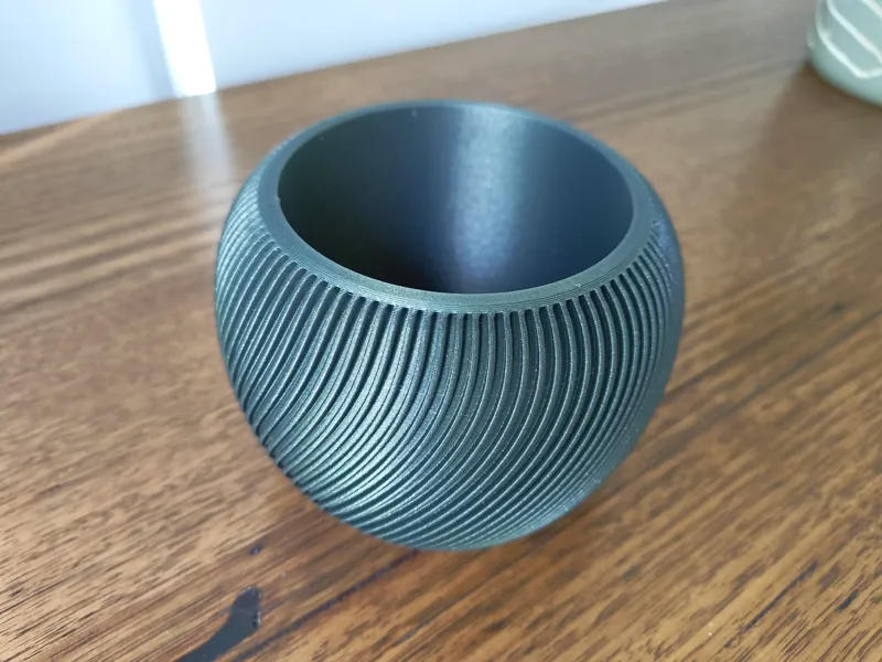 Decorative pot