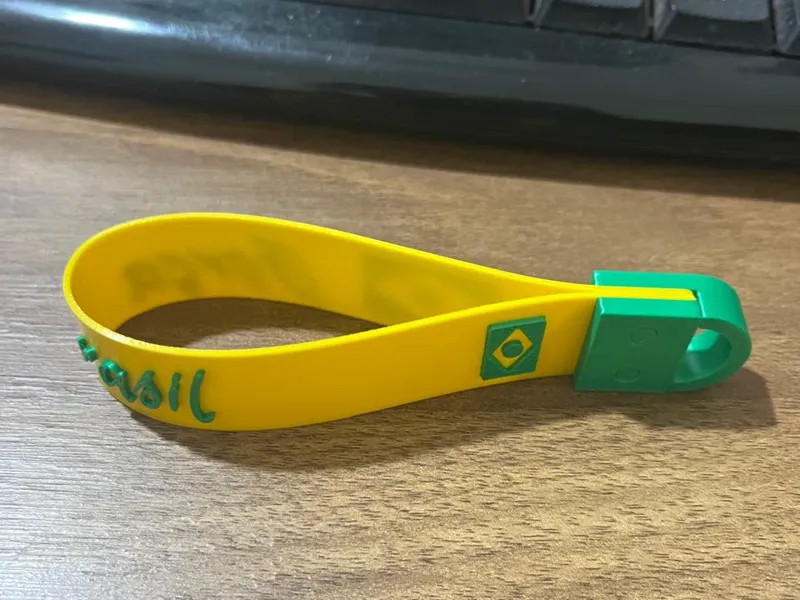 CHAVEIRO ESTILO CORREIA