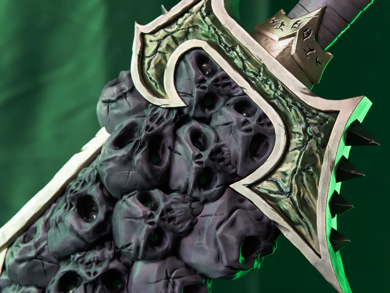 Corrupted Ashbringer, Sword of the Highlord - WOW view 3