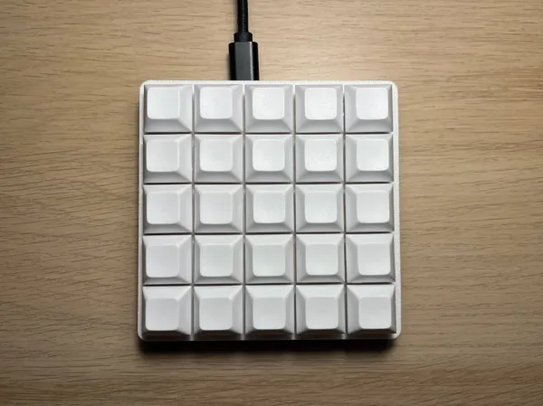 https://makerworld.bblmw.com/makerworld/model/USf947600f93b366/design/2025-05-11_2242074c99371.jpg