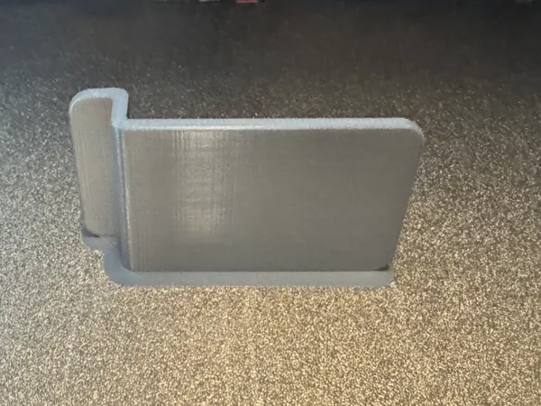 Adaptateur pour panneau à rainures (slatwall)