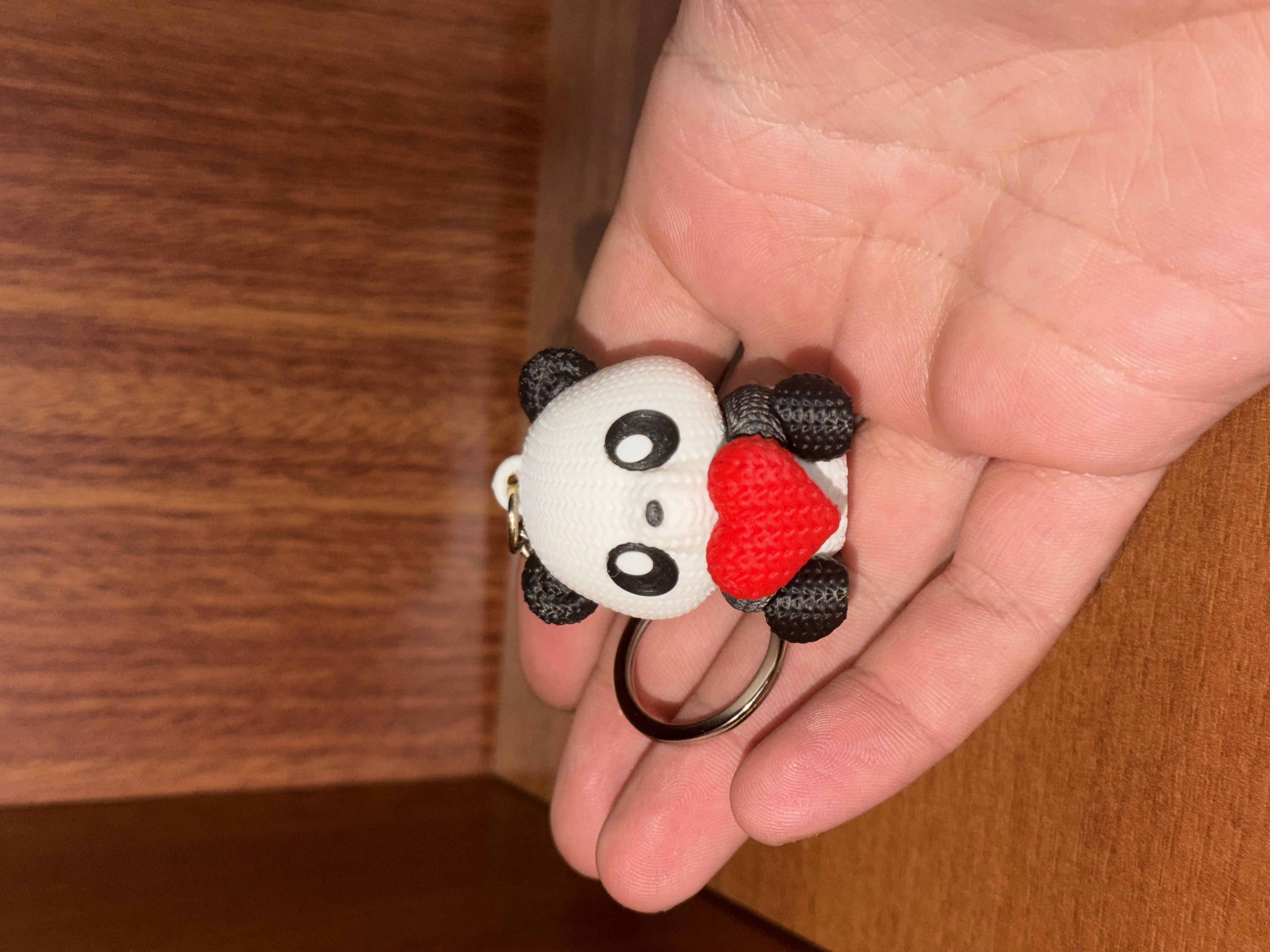 Miniatura 2 do modelo 3D Knitted-Style Panda Bear – Valentine’s Edition
