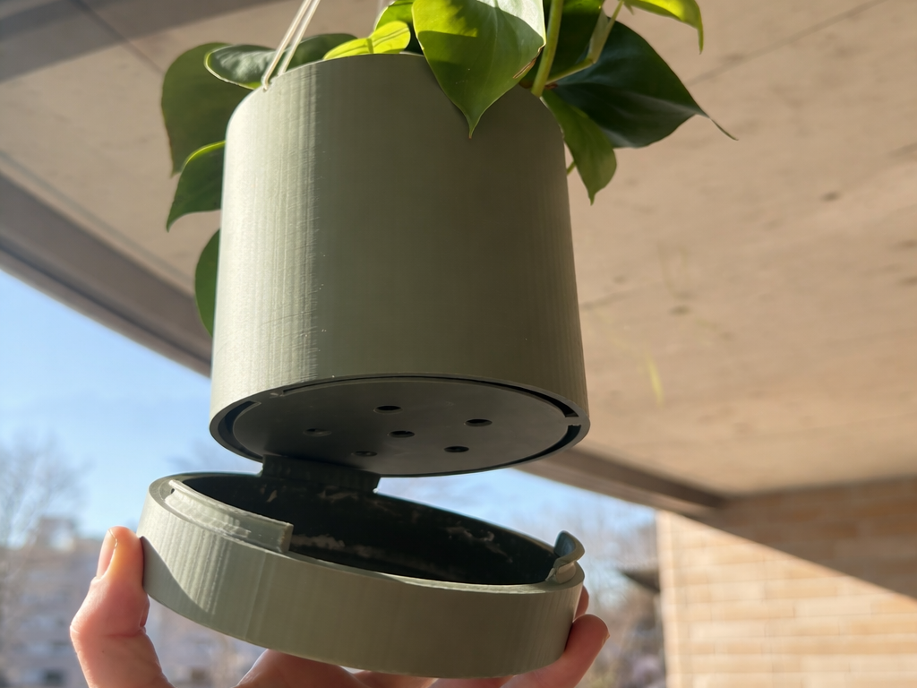 Minimalist Hanging Planter Ø120 mm with Drip Tray