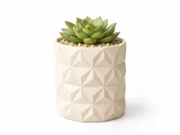 Pot géométrique triangulaire — photo 2