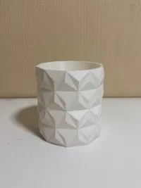 Pot géométrique triangulaire — photo 3
