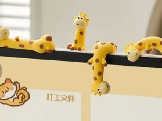 girafinha fofa para decoração de tela 