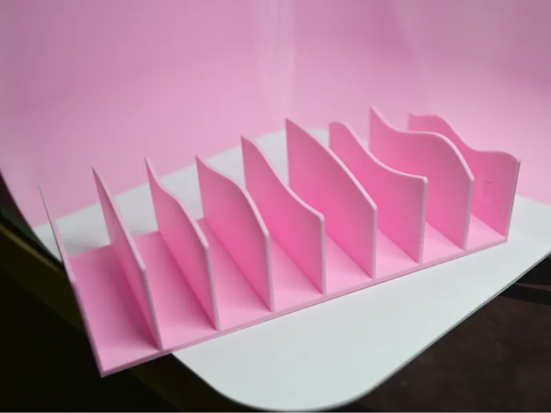 Wavy makeup/contour holder or rectangle stuff