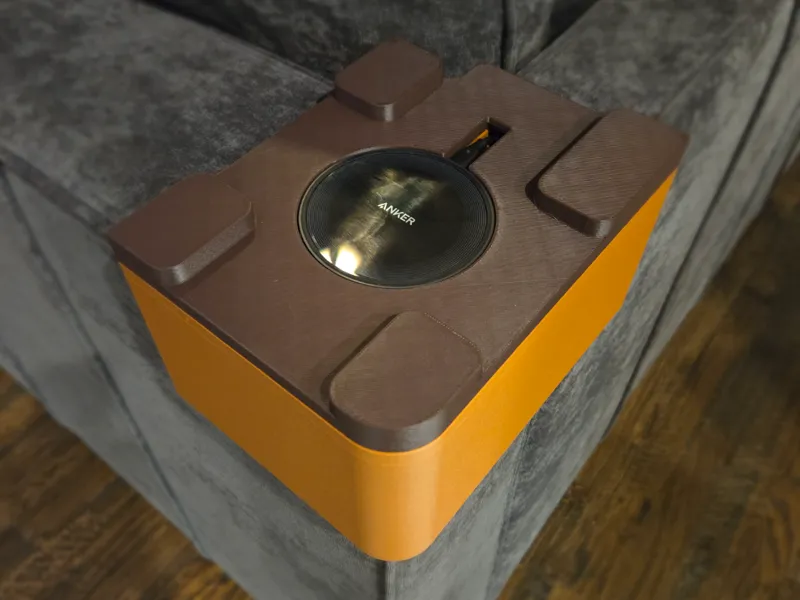 Lovesac Sactional Corner Qi Charger