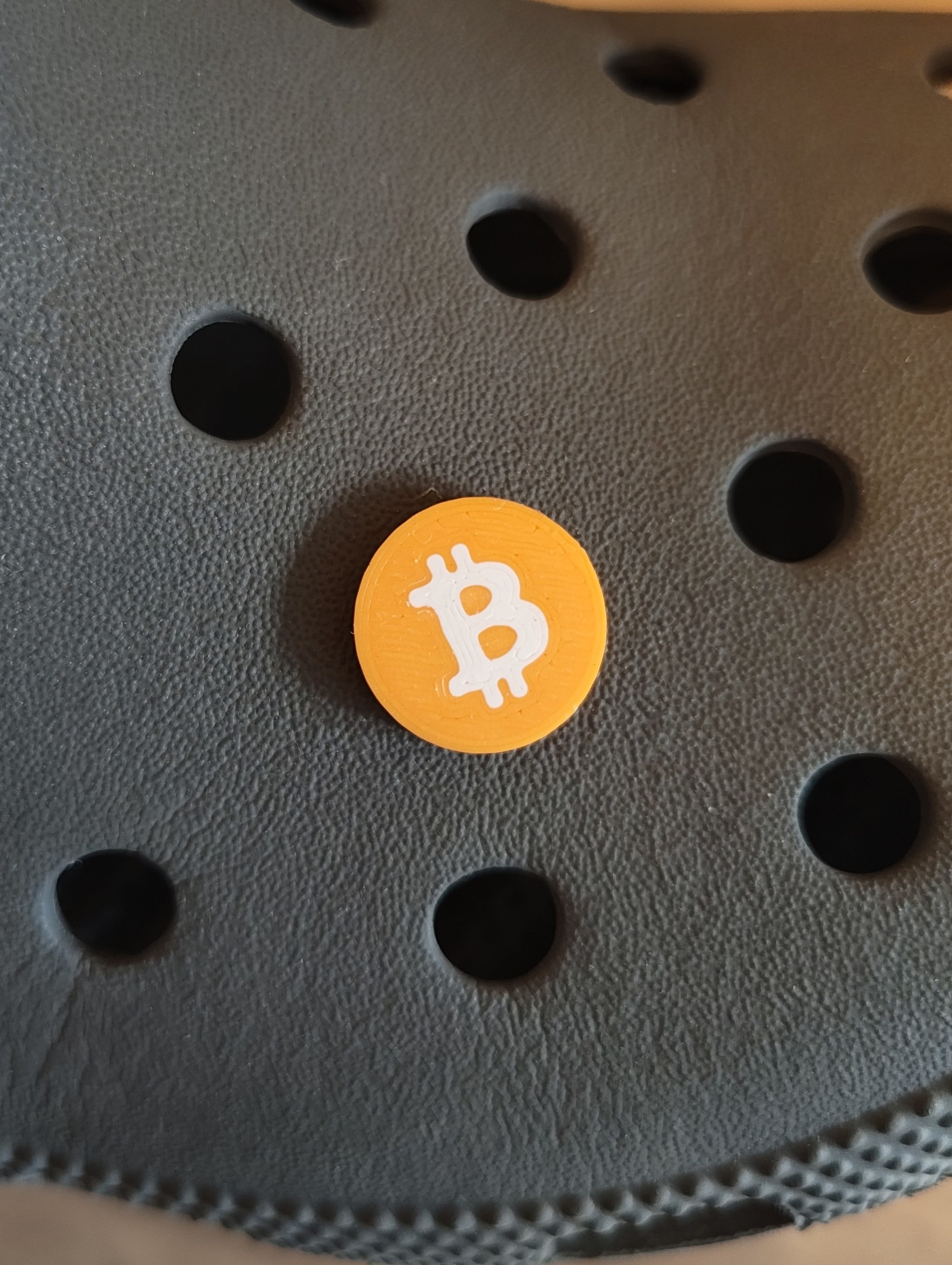 Miniatura 1 do modelo 3D Bitcoin Crocs Jibbitz