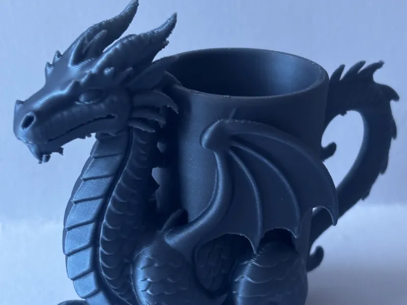 Dragon beverage holder