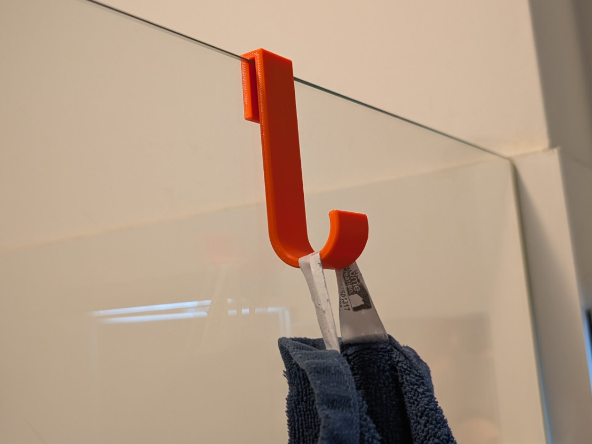 Customizable Towl Hanger for Glass Wall