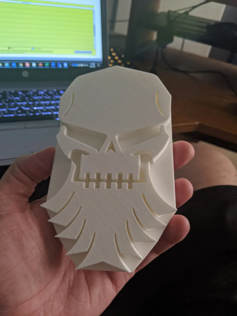 bearded skull hitch plate by BUBBAEDC MakerWorld