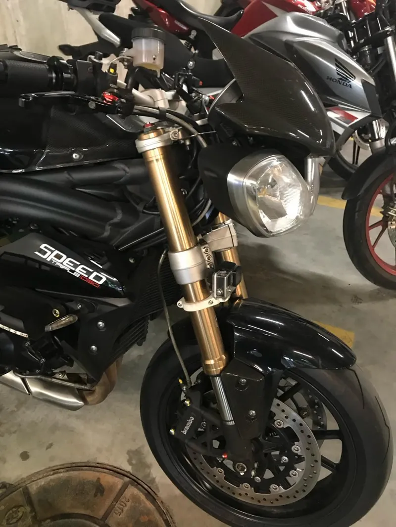 Motorcycle fork GOPRO mount