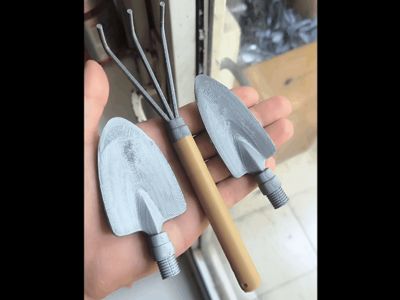 Clever gardening tools