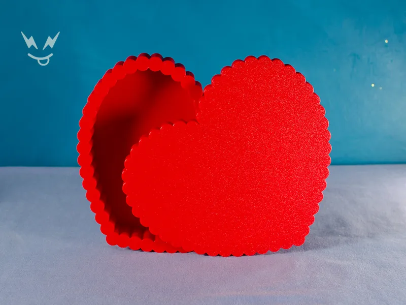 caja con forma de corazón | caja giratoria